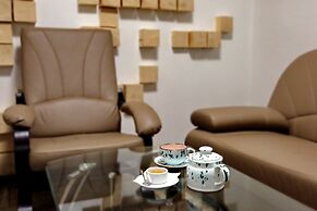 Whiteberry Hotel