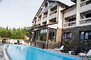 Whiteberry Hotel