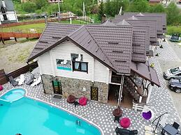 Whiteberry Hotel