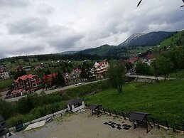 Whiteberry Hotel