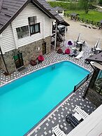 Whiteberry Hotel