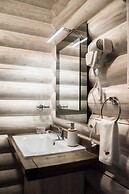 Whiteberry Hotel