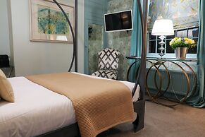 The Kingsbury at No7 & No8