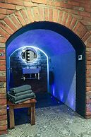 The Kingsbury at No7 & No8