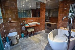 The Kingsbury at No7 & No8