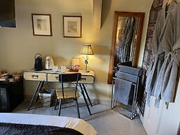 The Kingsbury at No7 & No8