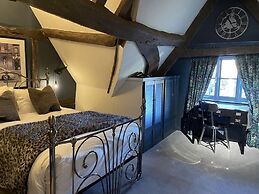The Kingsbury at No7 & No8