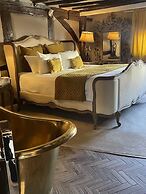 The Kingsbury at No7 & No8