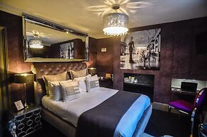 The Kingsbury at No7 & No8
