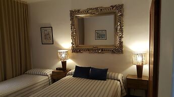 Hostal Residencia Catalina