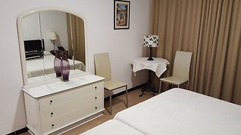 Hostal Residencia Catalina