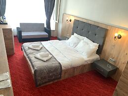 Adanaz Otel