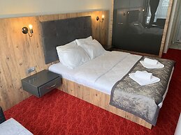 Adanaz Otel