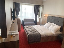 Adanaz Otel