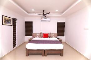 Chandra Inn