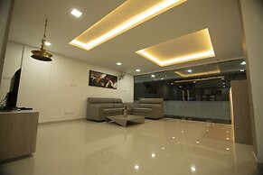 Chandra Inn