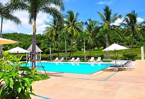 Tamarind Lake Villa