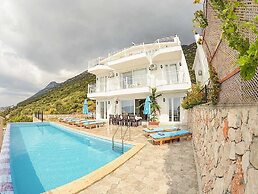 Villa Biba 1 by Lycia Collections