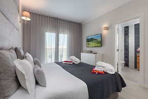 D Loft Sea and Golf