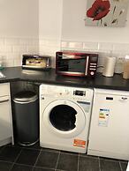 Large Apartment GLA Airport