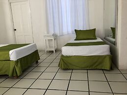 Casa Mexicana La Reyna