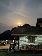 ES Deurali Resort.