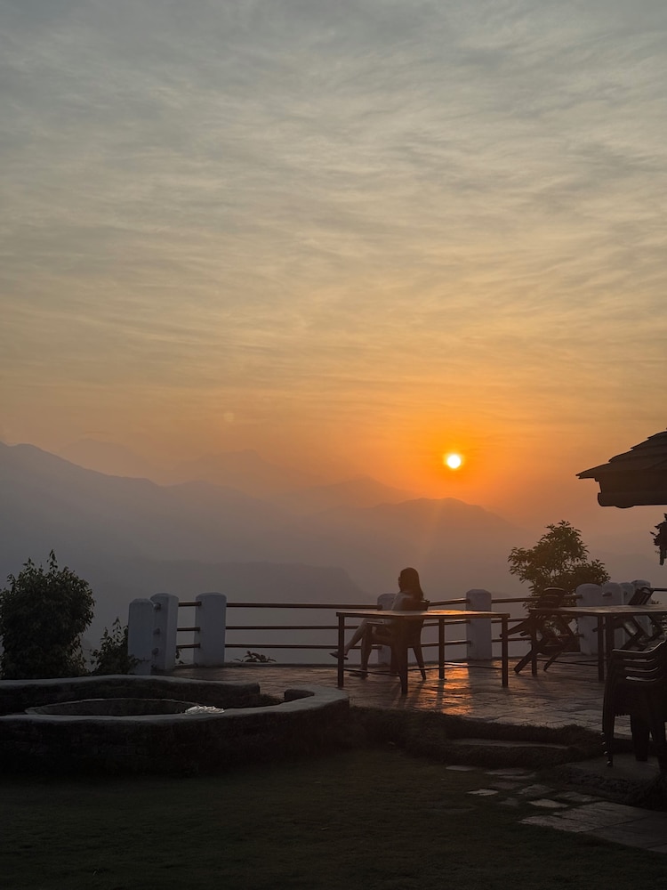 ES Deurali Resort.