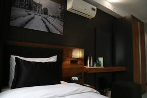Azra Suite Otel