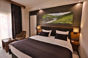 Azra Suite Otel