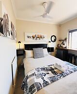 Dolphin Circle B&B