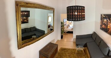 Old Town Lx Suites
