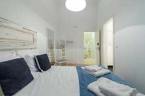 Old Town Lx Suites