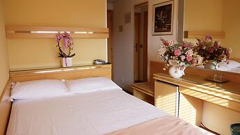 Hotel Antares