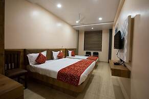 Hotel Balaji Palace