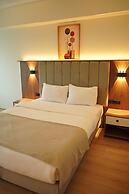 Lion City Hotel