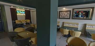 Lion City Hotel