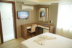 Lion City Hotel