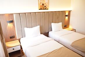 Lion City Hotel