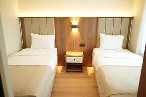 Lion City Hotel