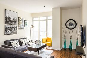 Airy Downtown Apartments by Nuage