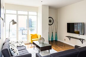Airy Downtown Apartments by Nuage