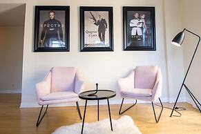 Airy Downtown Apartments by Nuage