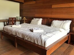 Dream Hotel
