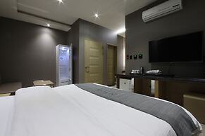 Gallery Hotel