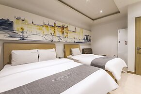 Gallery Hotel
