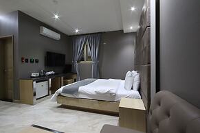 Gallery Hotel