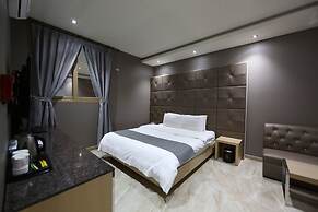 Gallery Hotel