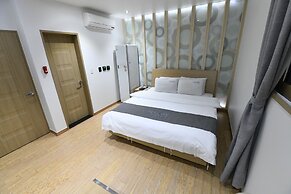 Gallery Hotel