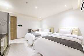 Gallery Hotel