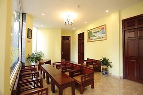 Trung Nhan Hotel